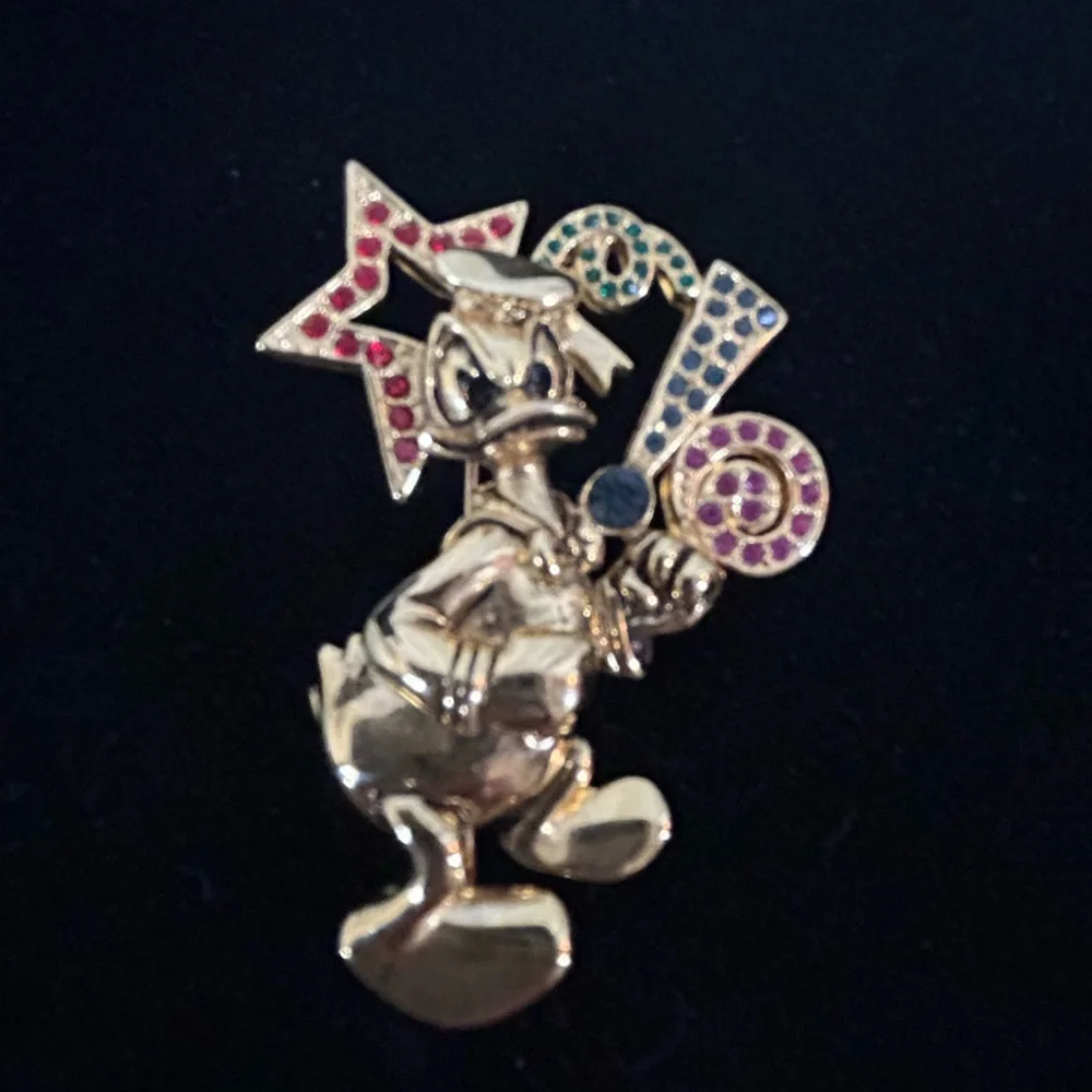 Vintage Disney and Napier Donald Duck go to pen brooch - Picture 5 of 5